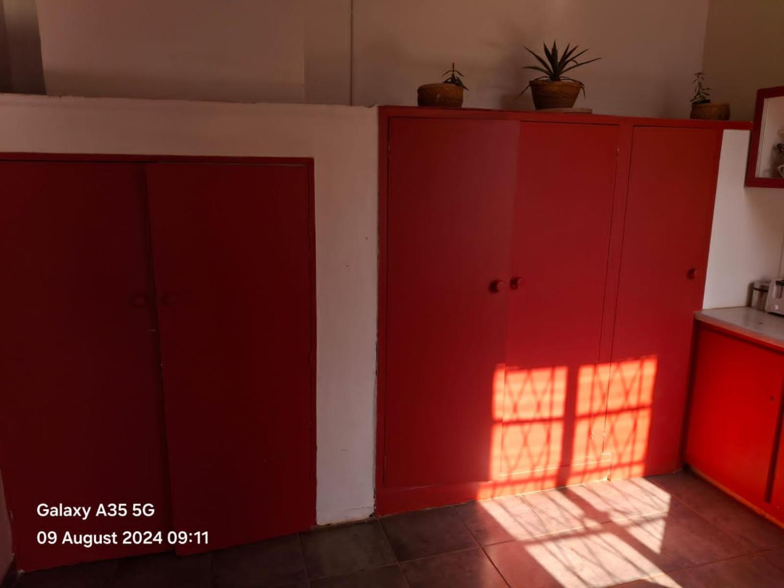 Choice Backpackers Lodge Булавайо Екстериор снимка